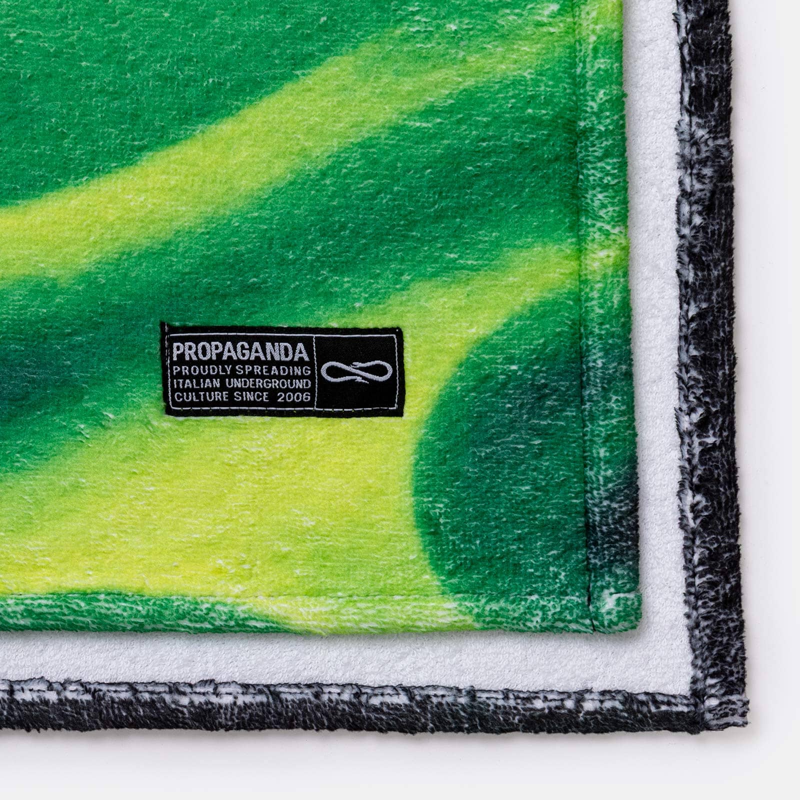 Propaganda Beachtowel Flames