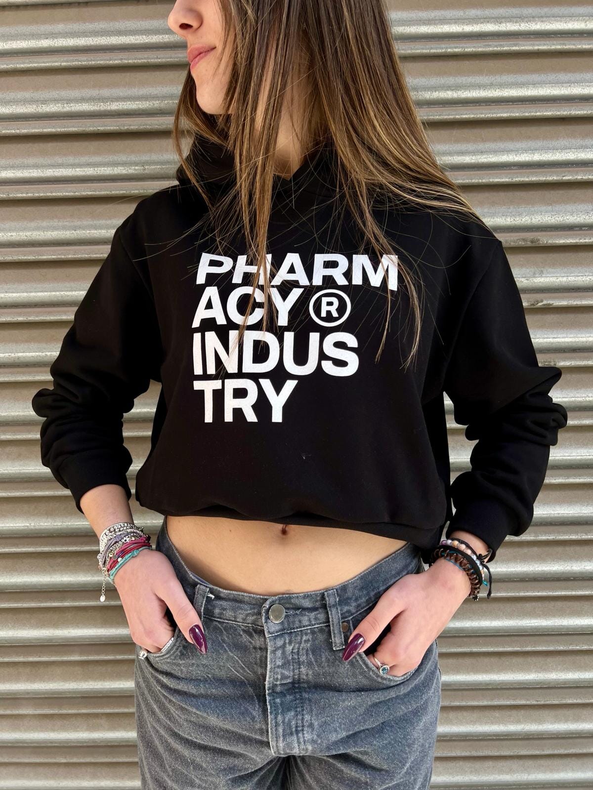 Hoodie Pharmacy corta da donna nera