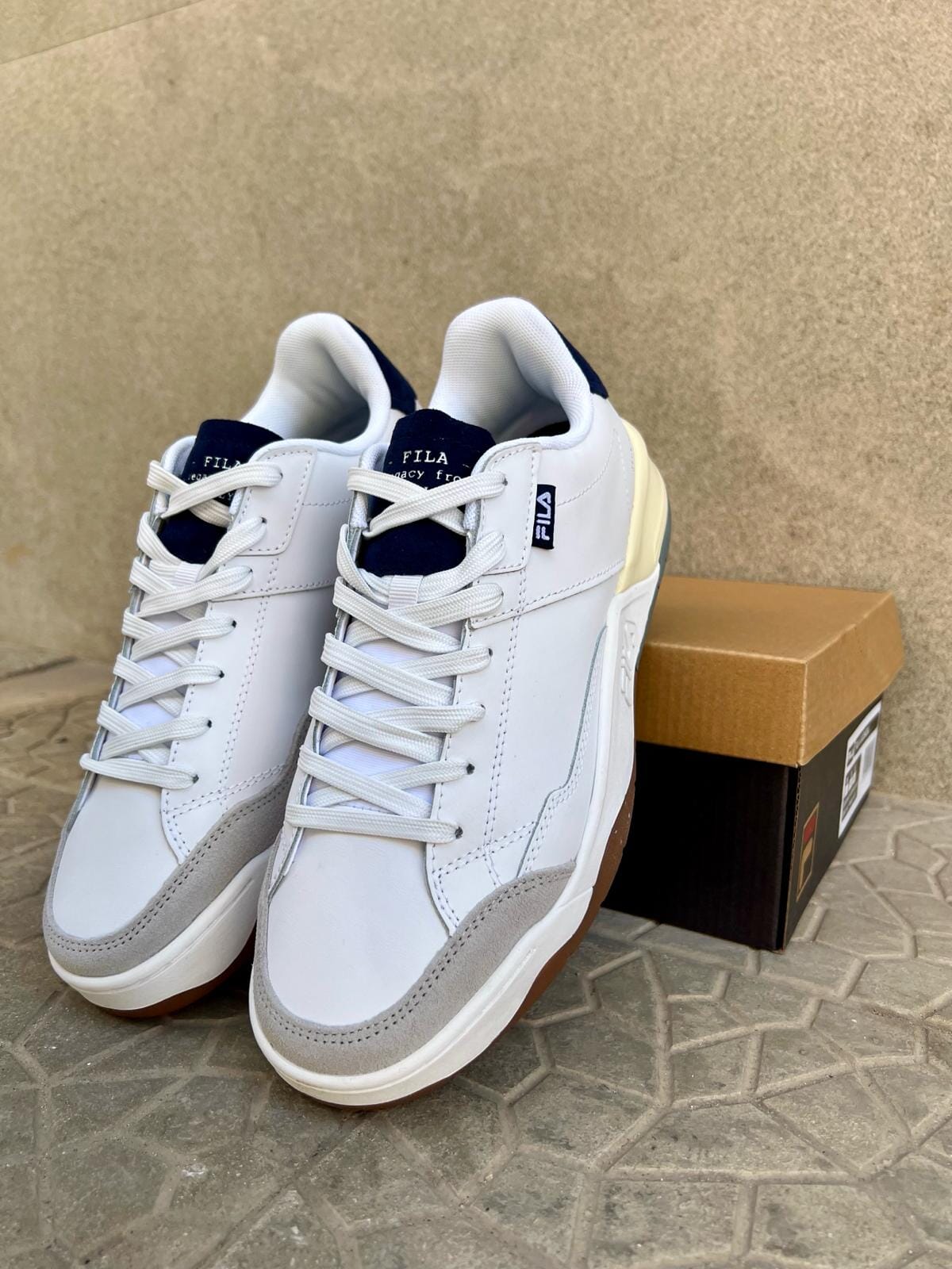 Fila Avenida - Sneakers basse