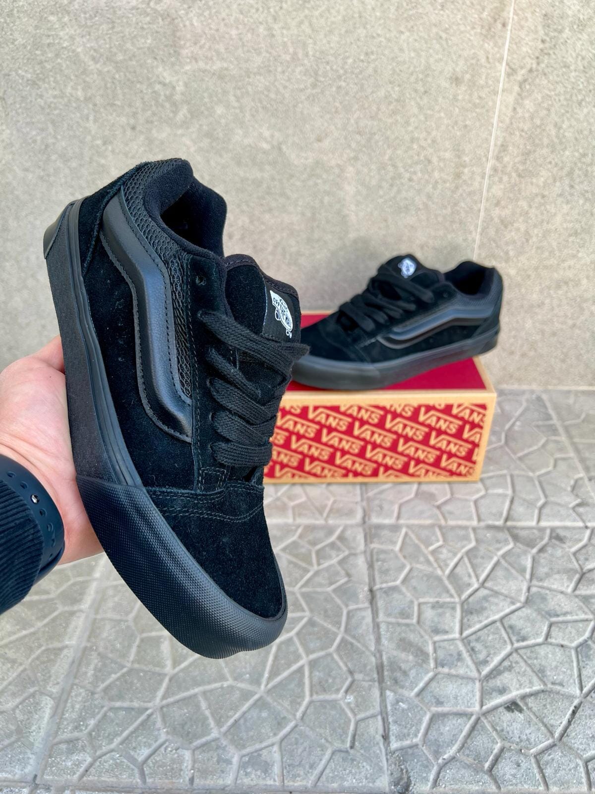 Vans knu skool black