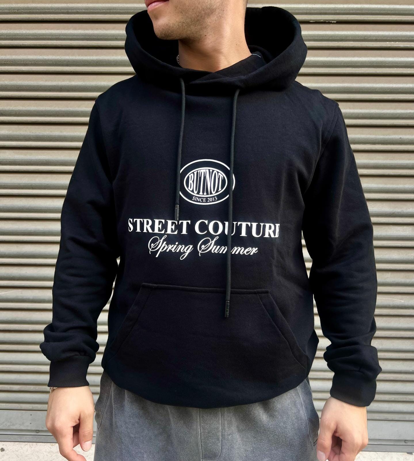 Hoodie But Not street couture nera