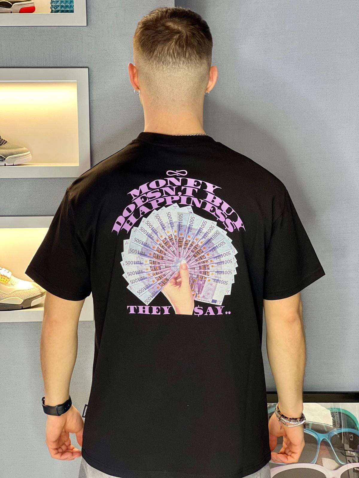 T-shirt Propaganda Happiness Tee Black