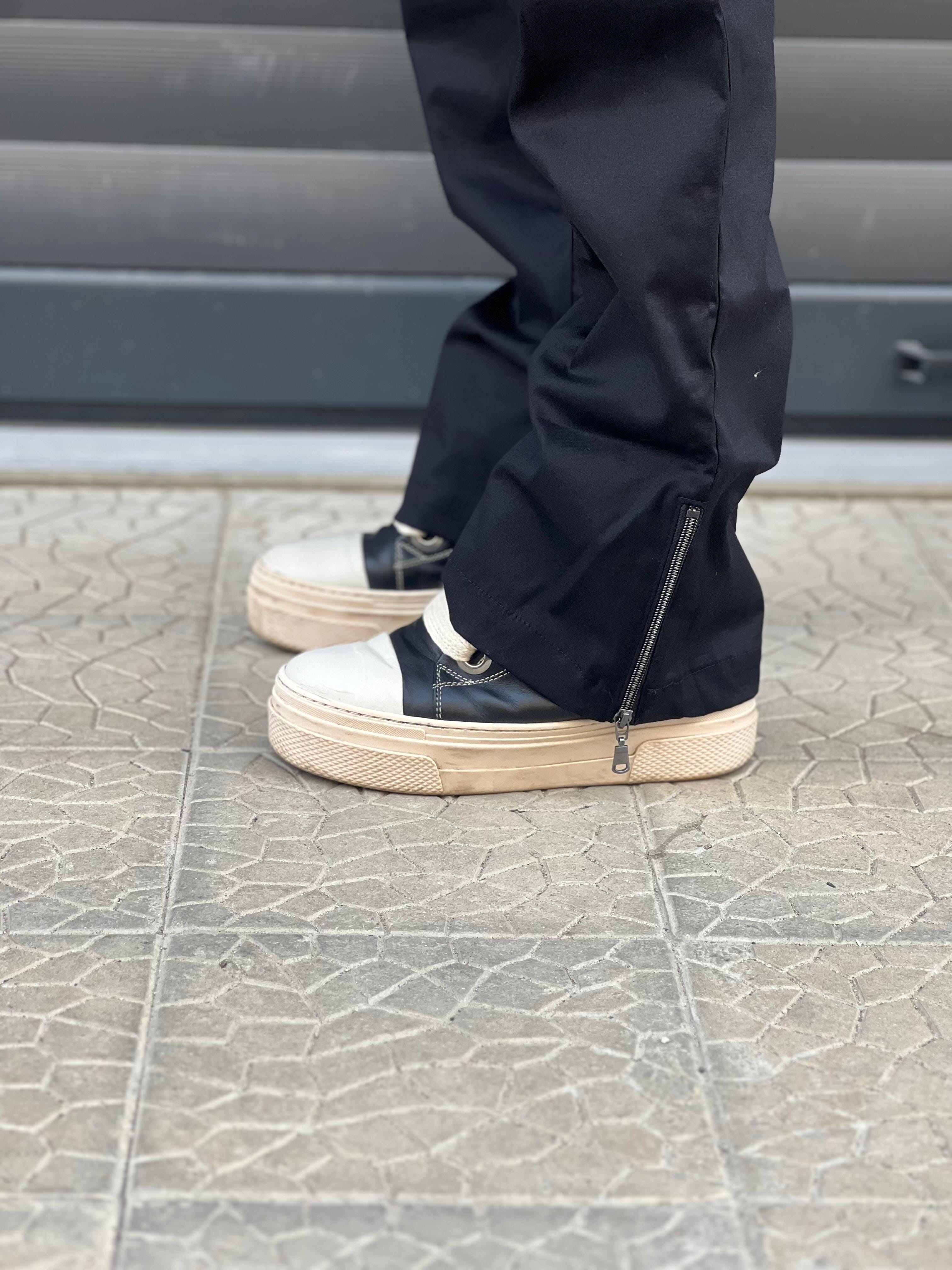 Cargo con zip sul fondo