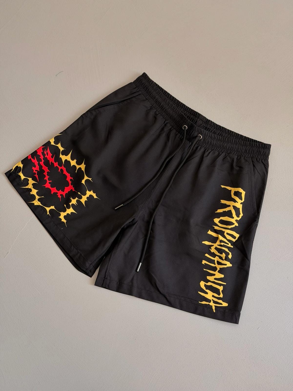 Boxer Mare Propaganda Nero Logo