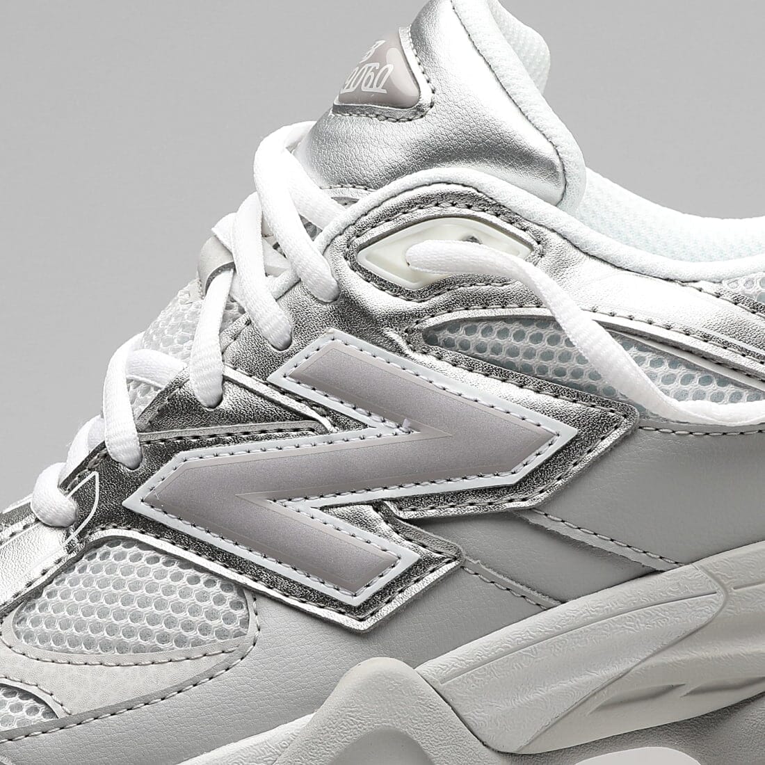 New Balance 9060 Metallic
