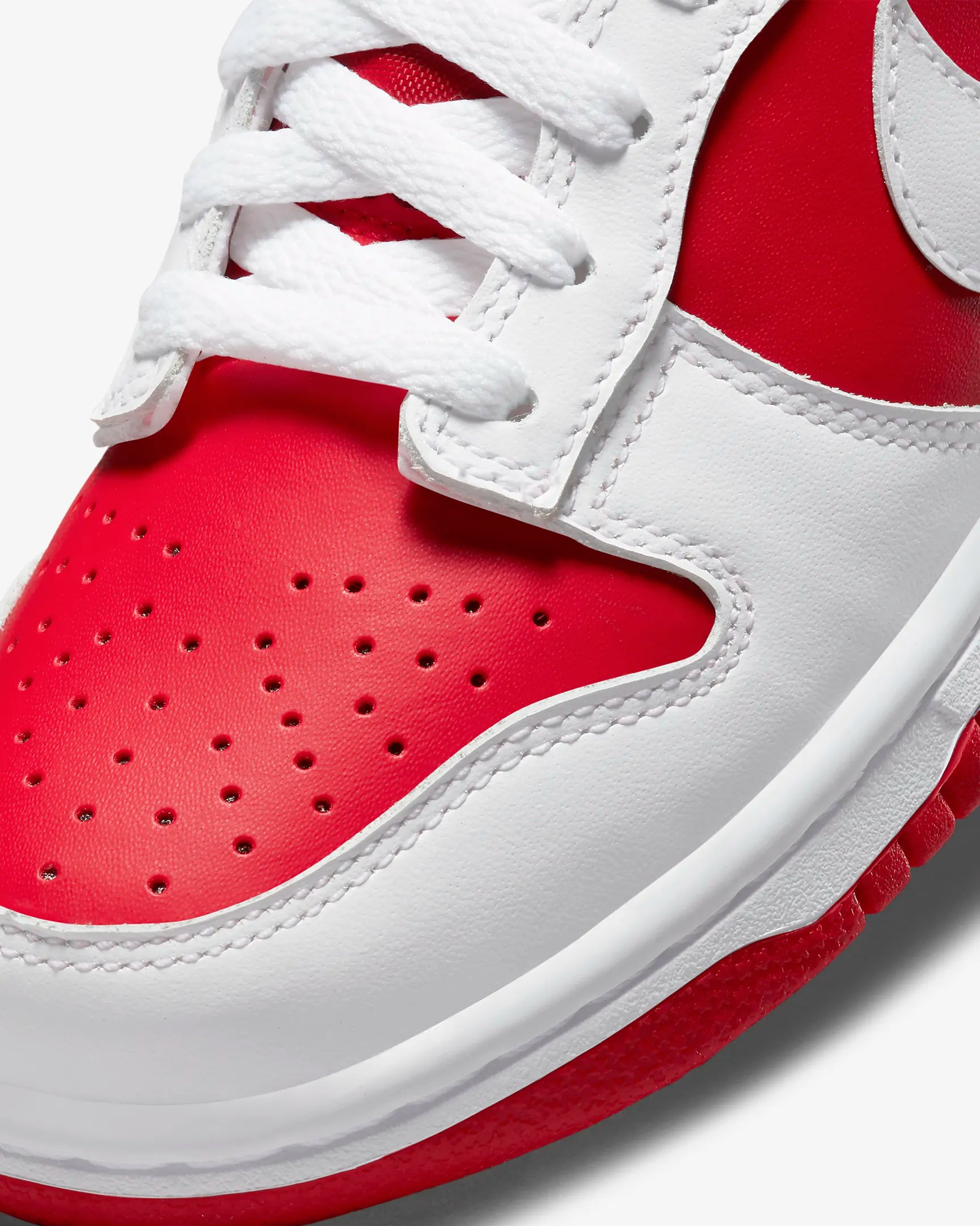 Nike Dunk Low Championship Red - cw1590 600