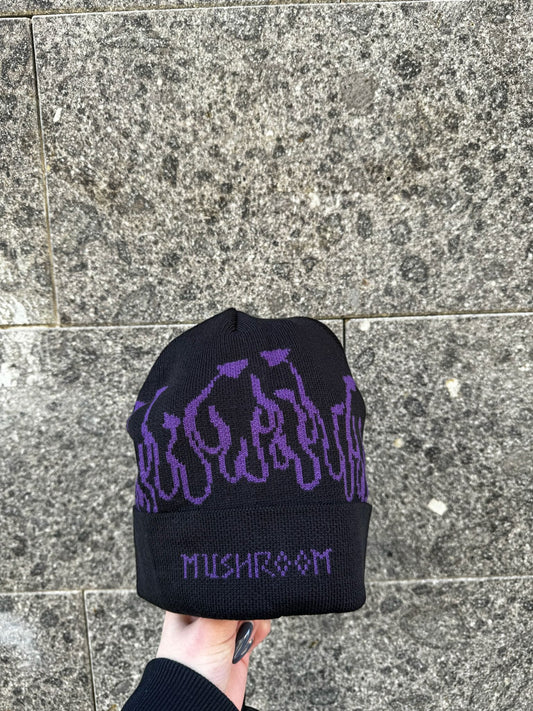 Cappello mushroom nero e viola