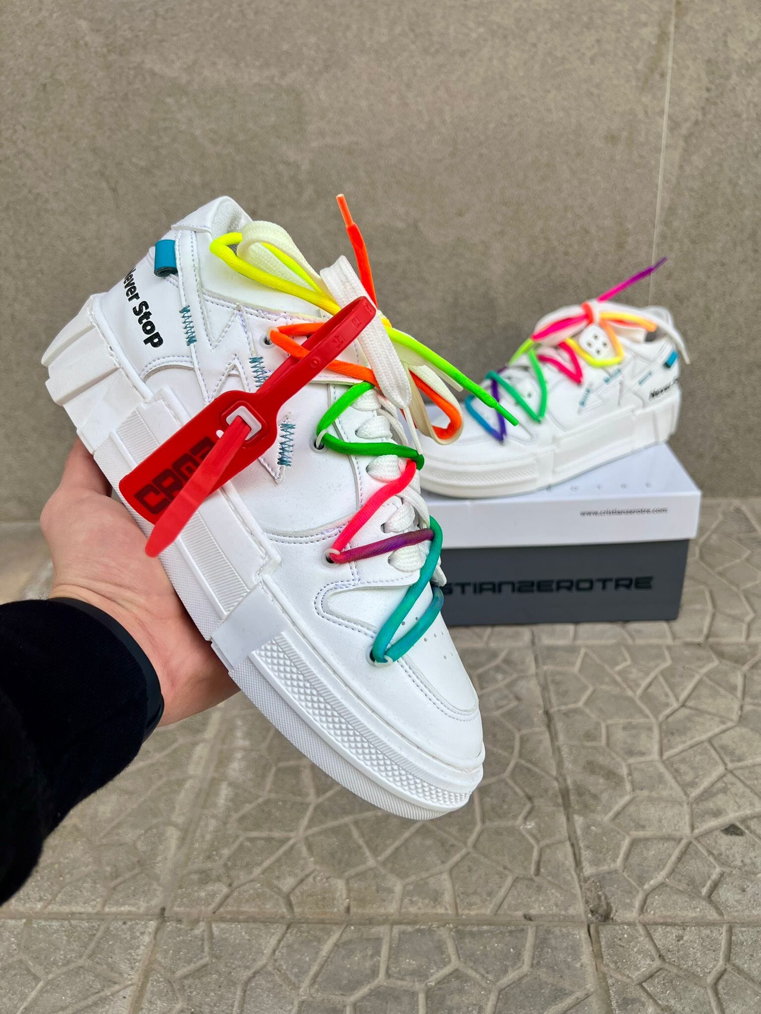 CR03 Strong 300 V.1 Multicolor Bianca