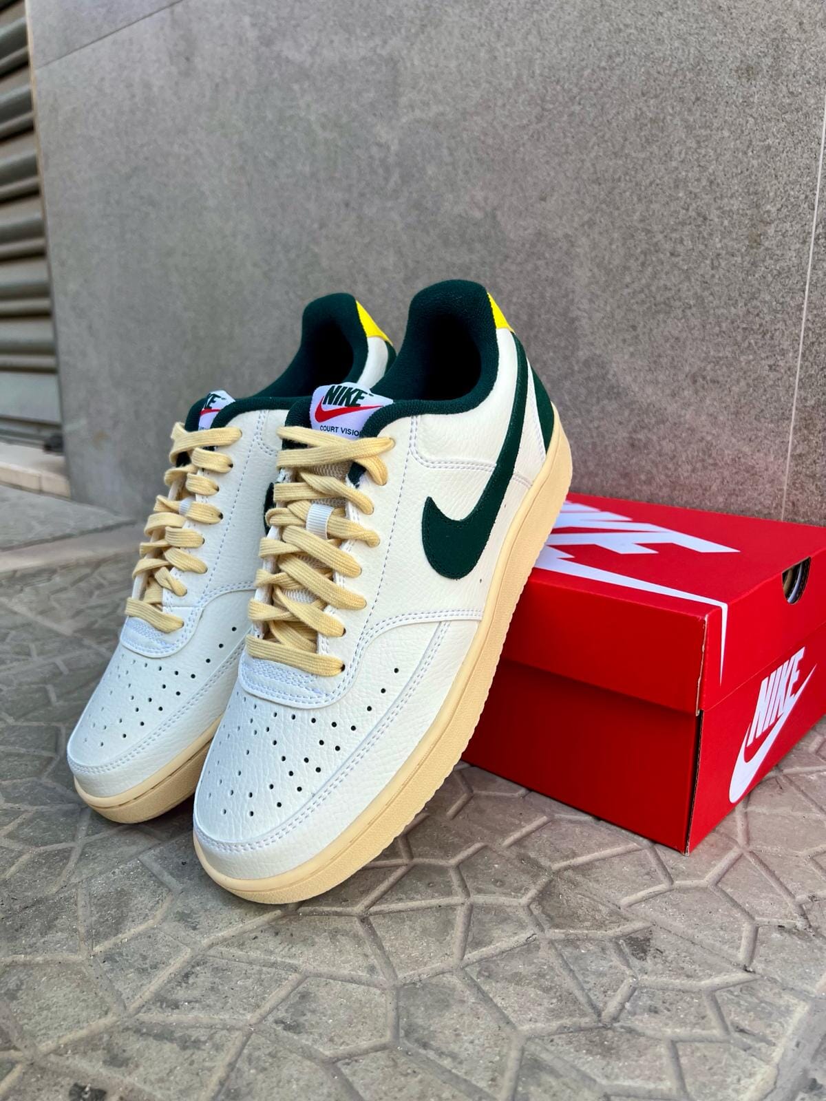 Nike Court Vision Low