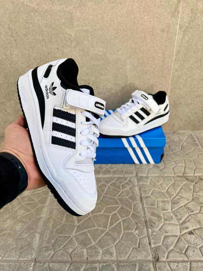 Adidas forum low