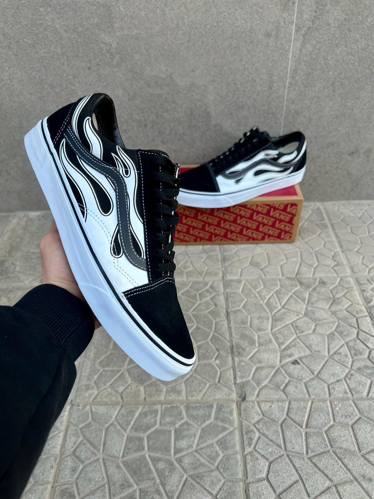 vans old skool flame nero bianco