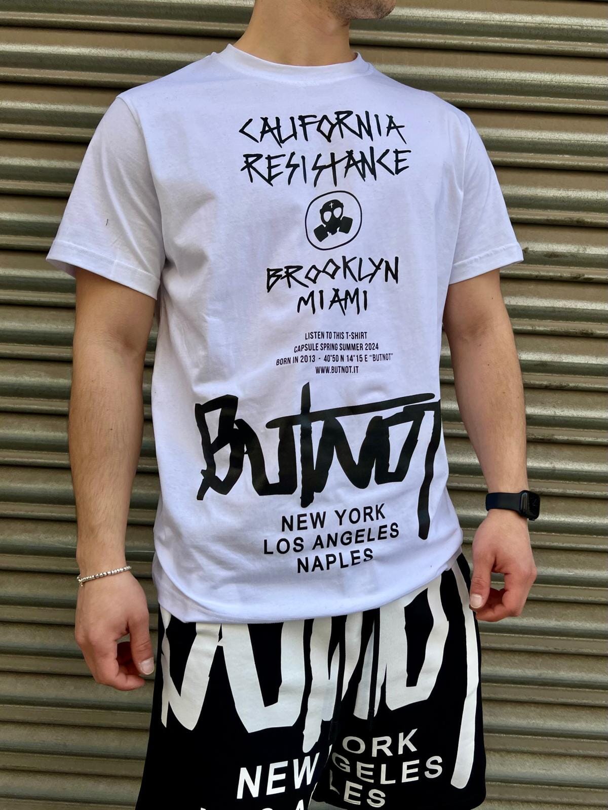 T-shirt Butnot  multistampa