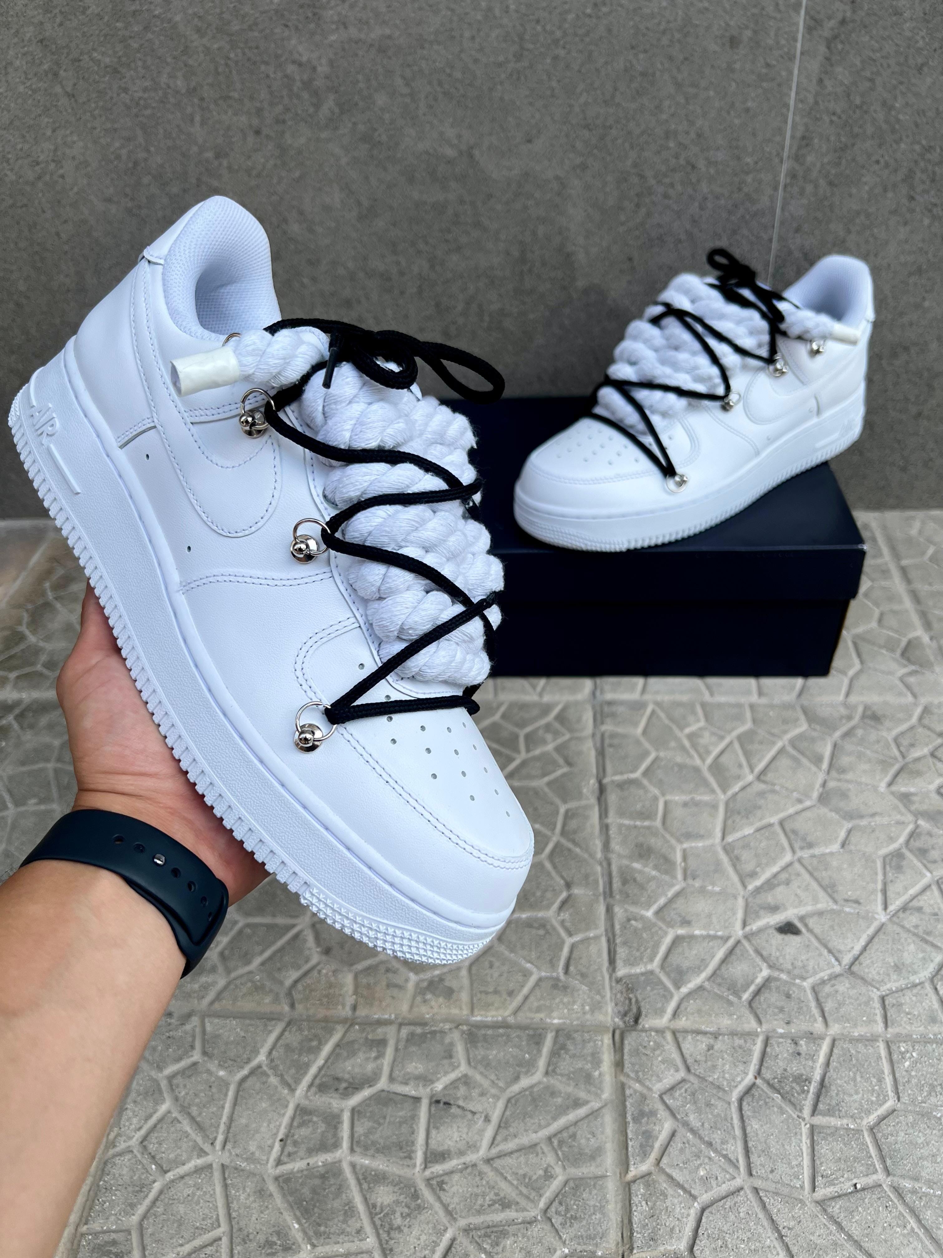 Nike air force 1 custom laccio in corda bianca + ganci e doppio laccio nero