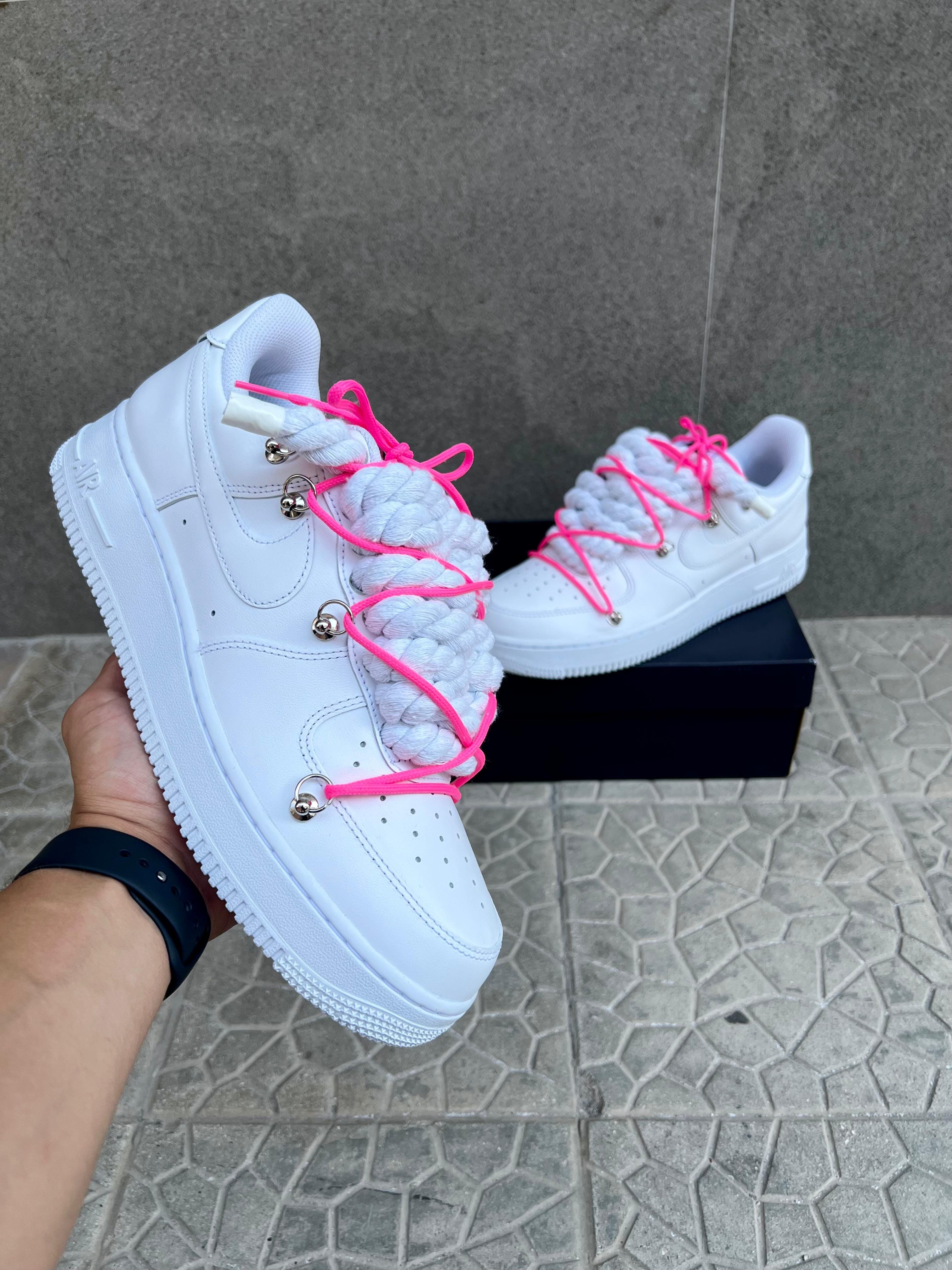 Nike air force 1 custom laccio in corda bianca + ganci e doppio laccio rosa