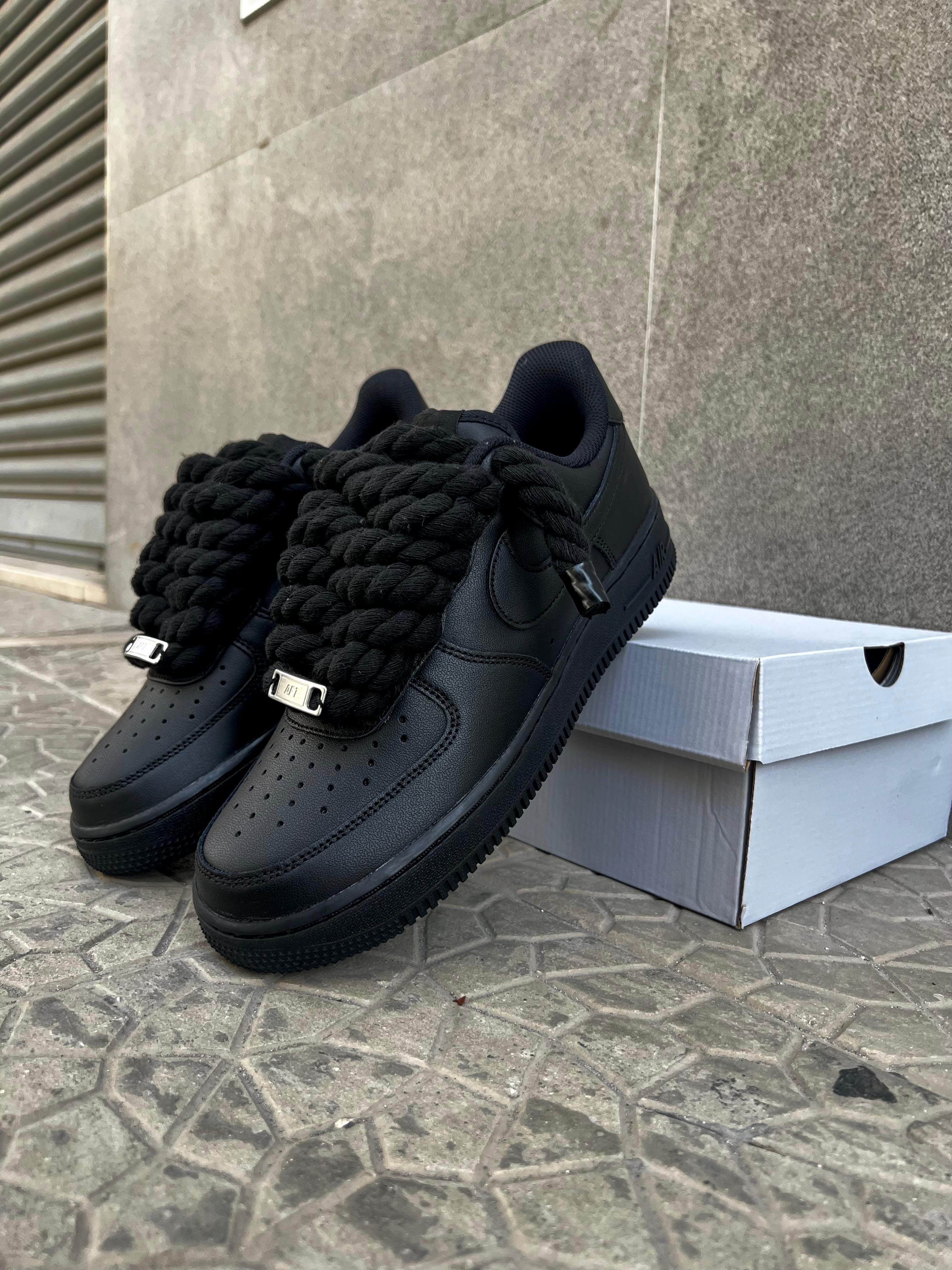 Nike air force 1  nera + laccio in corda nera custom