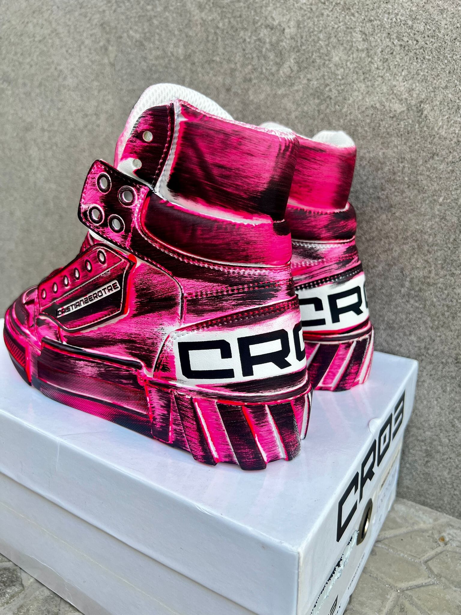 cr03 Cristian Limited fucsia