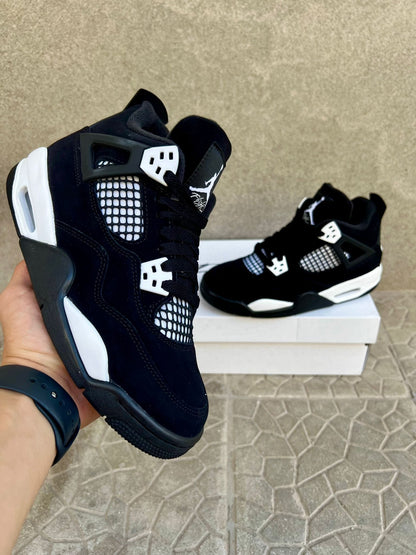 Jordan 4 Retro White Thunder