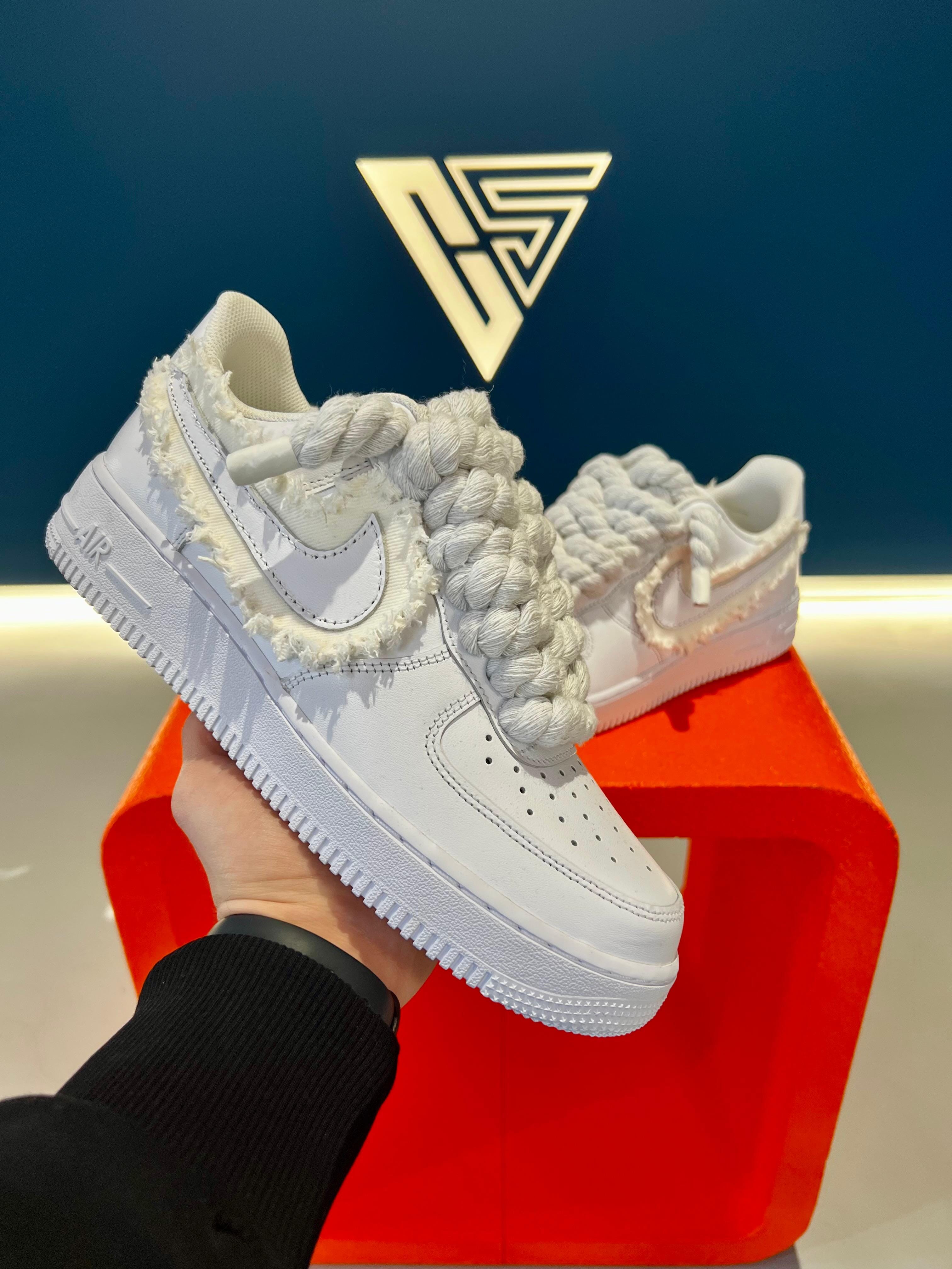 Nike air force 1 custom jeans bianco