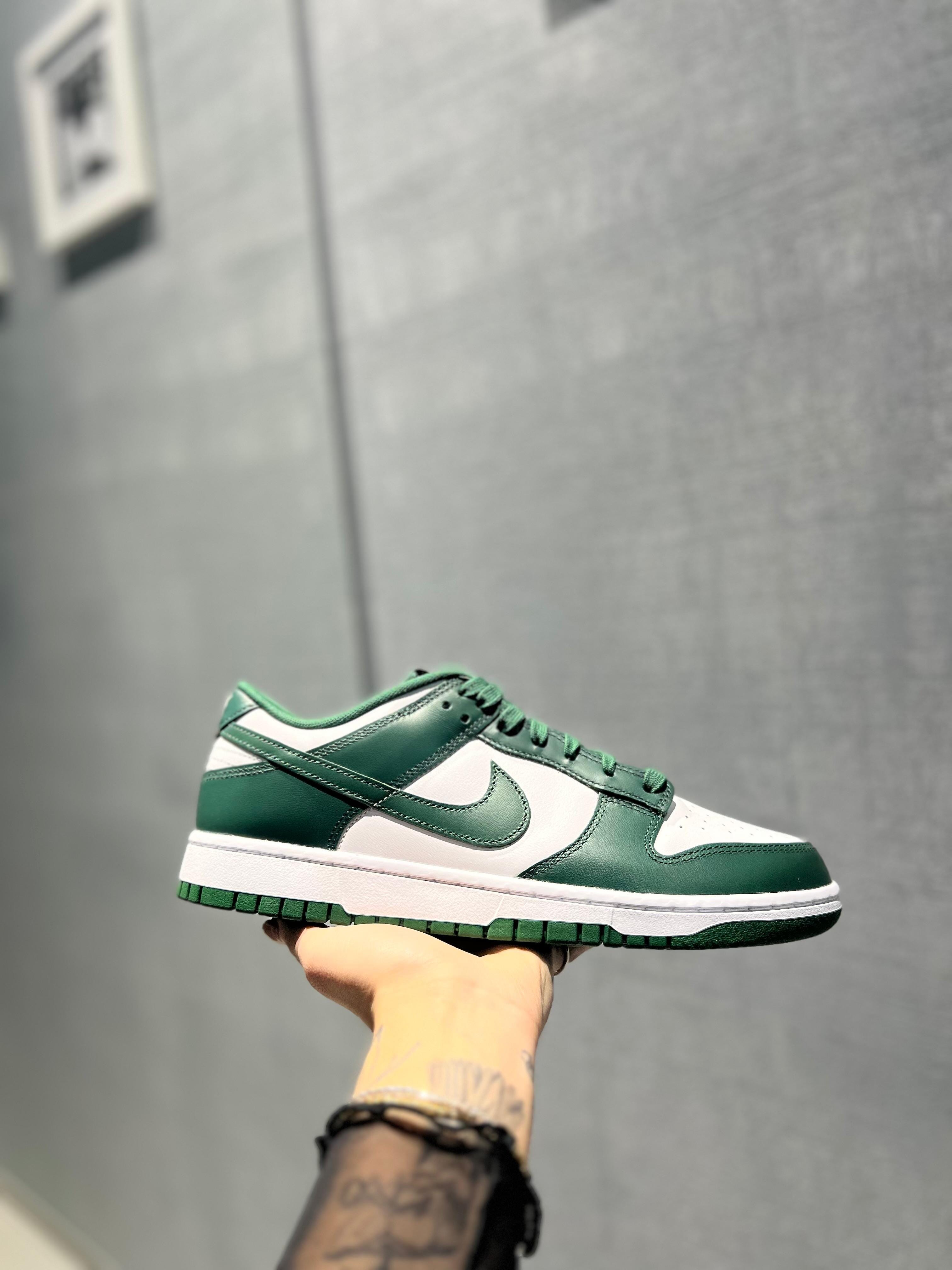 Nike Dunk Low Green