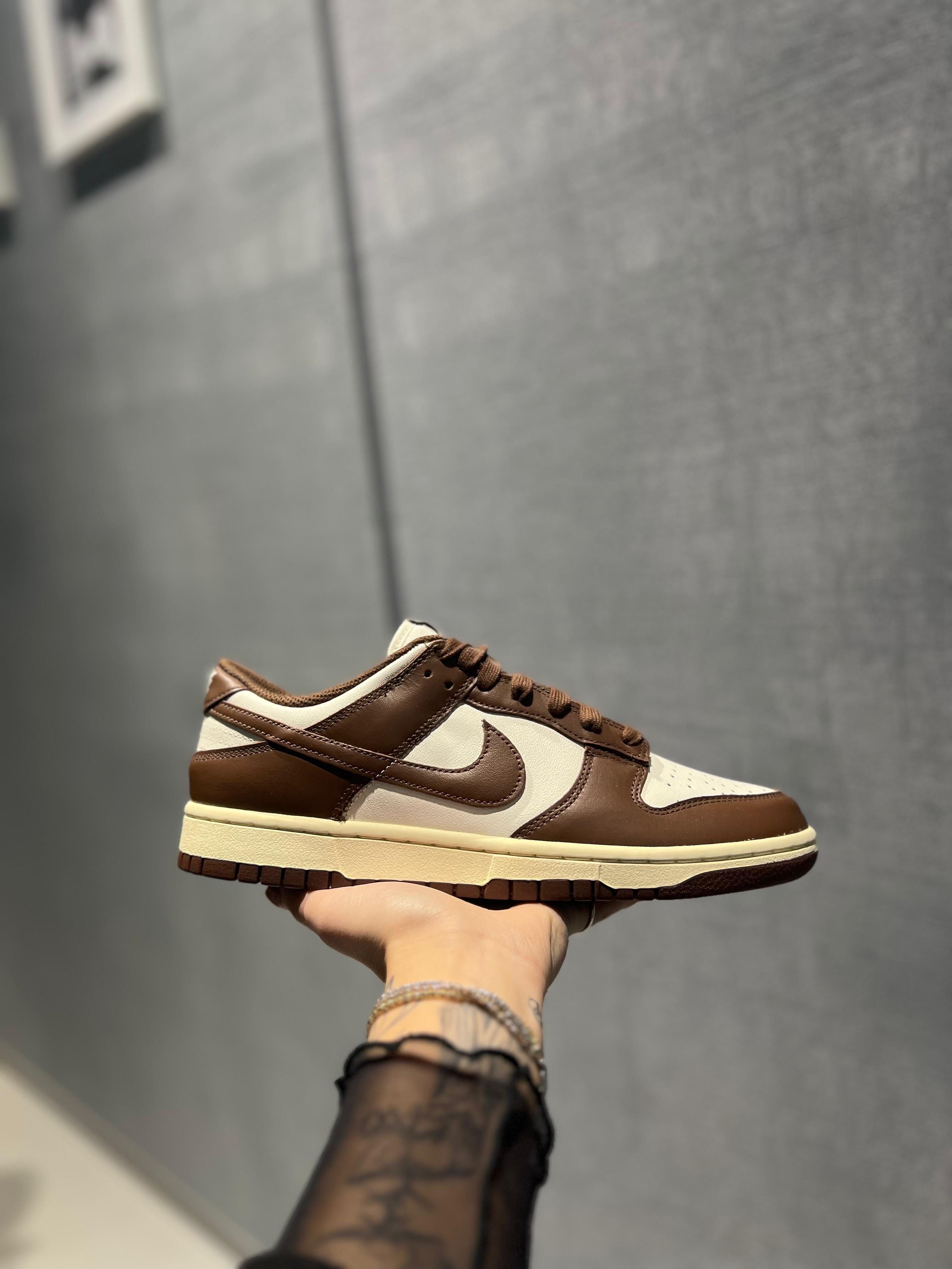 Nike Dunk Low Brown