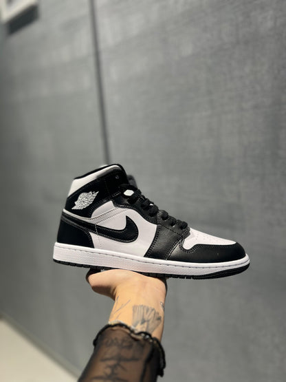 Nike Air Jordan 1 Mid dv0991 101