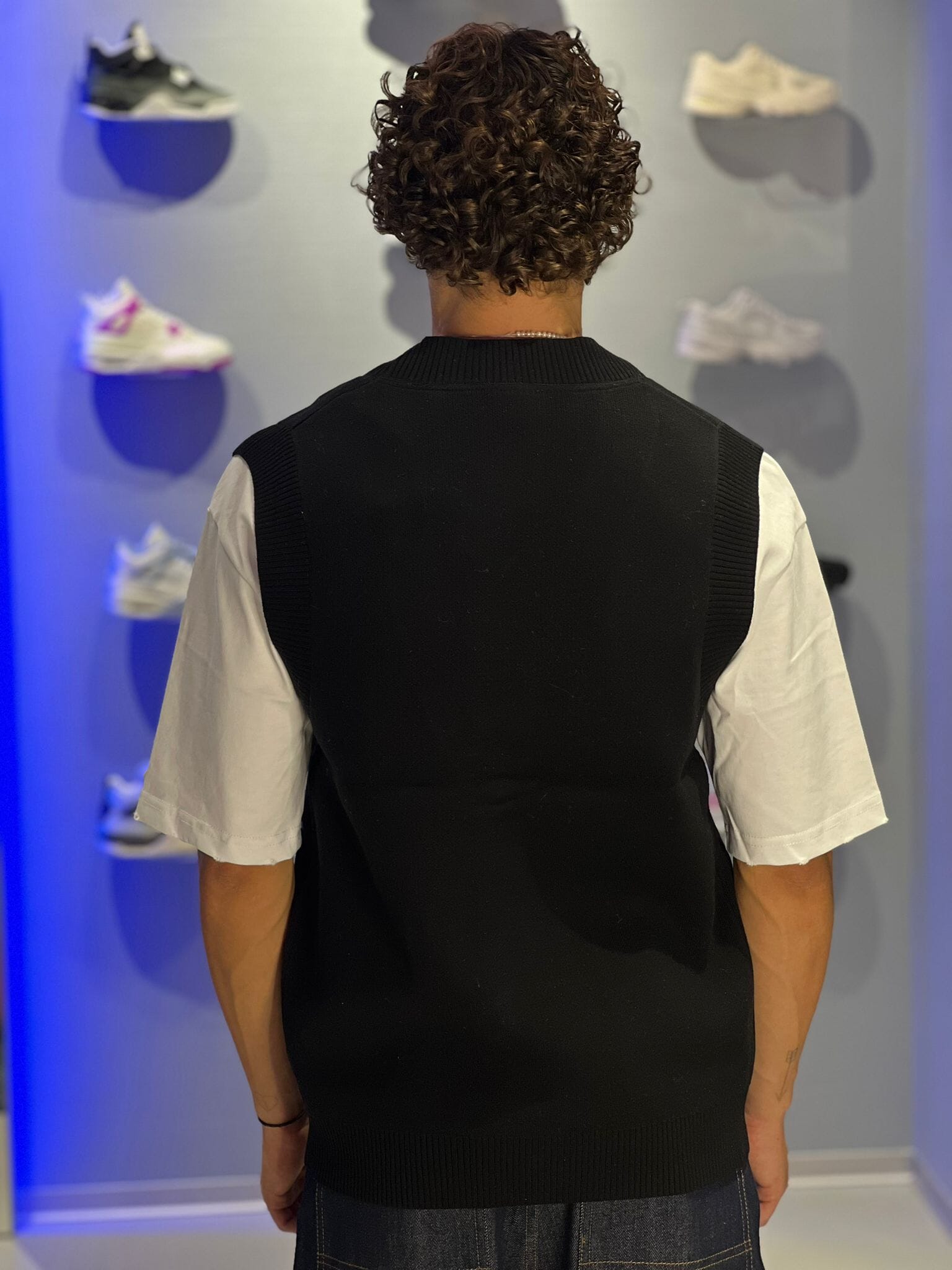 Gilet Solid in Maglia con Bottoni - Nero