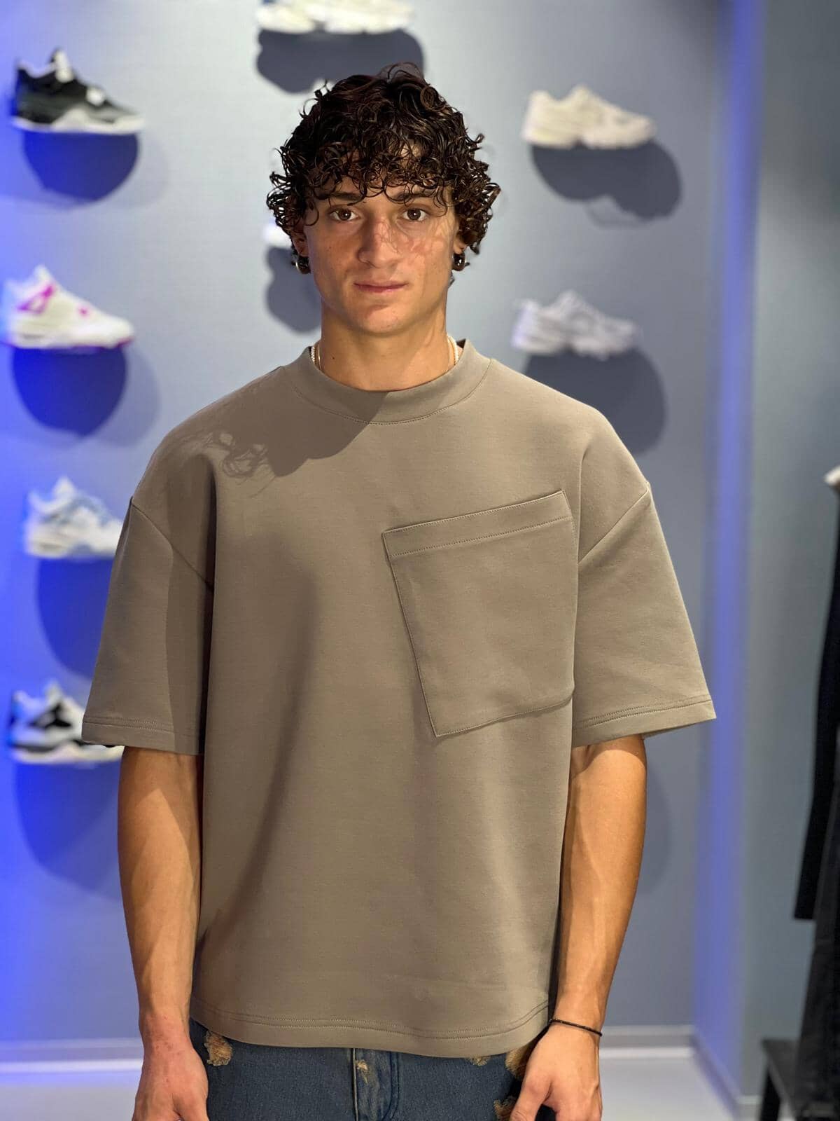 T-Shirt Oversize con Tasca  Solid– Fango