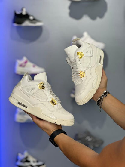 Jordan 4 Retro metallic gold