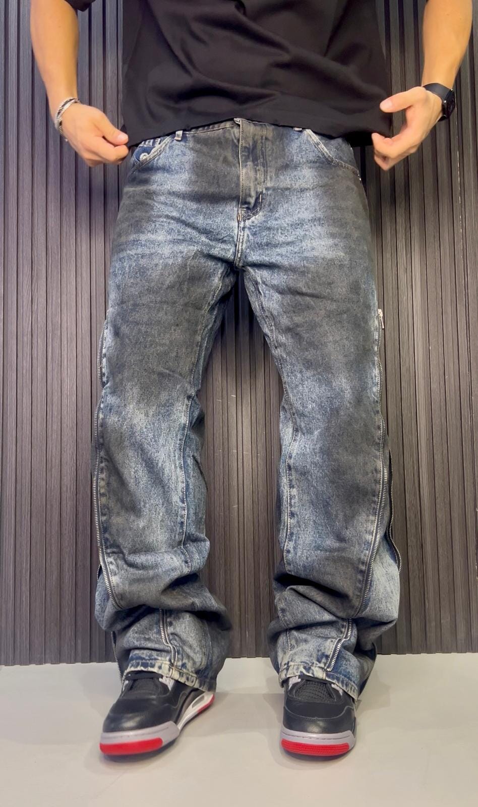 Jeans Flare con zip Slavato