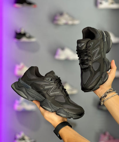 New Balance 9060 Triple Black
