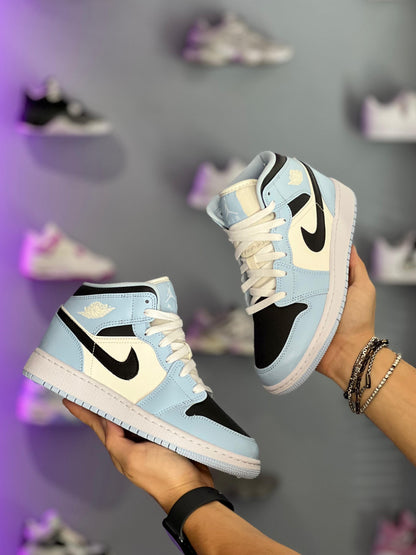 Jordan 1 Mid Ice Blue
