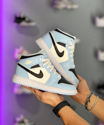 Jordan 1 Mid Ice Blue