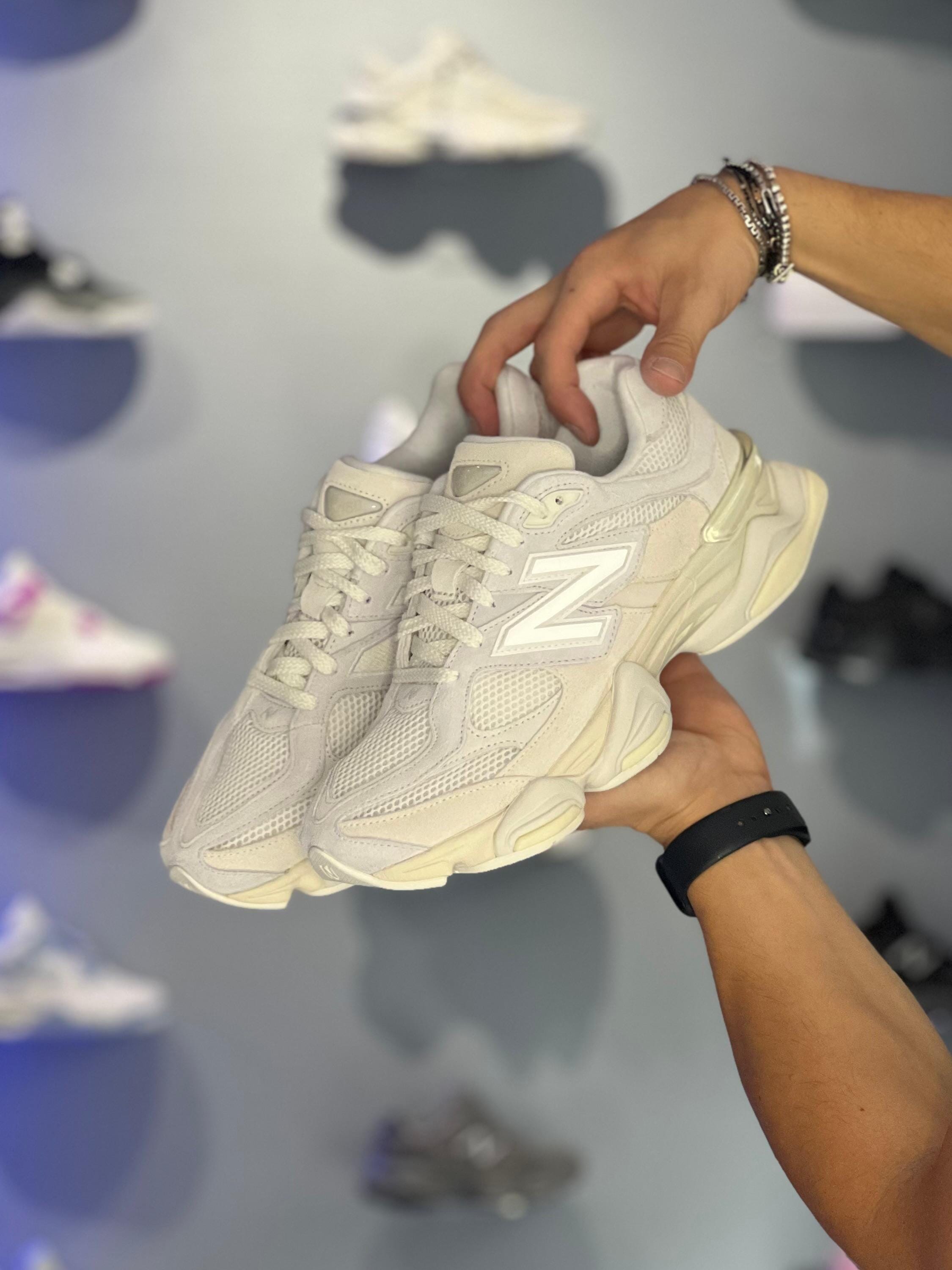 New Balance 9060 Beige