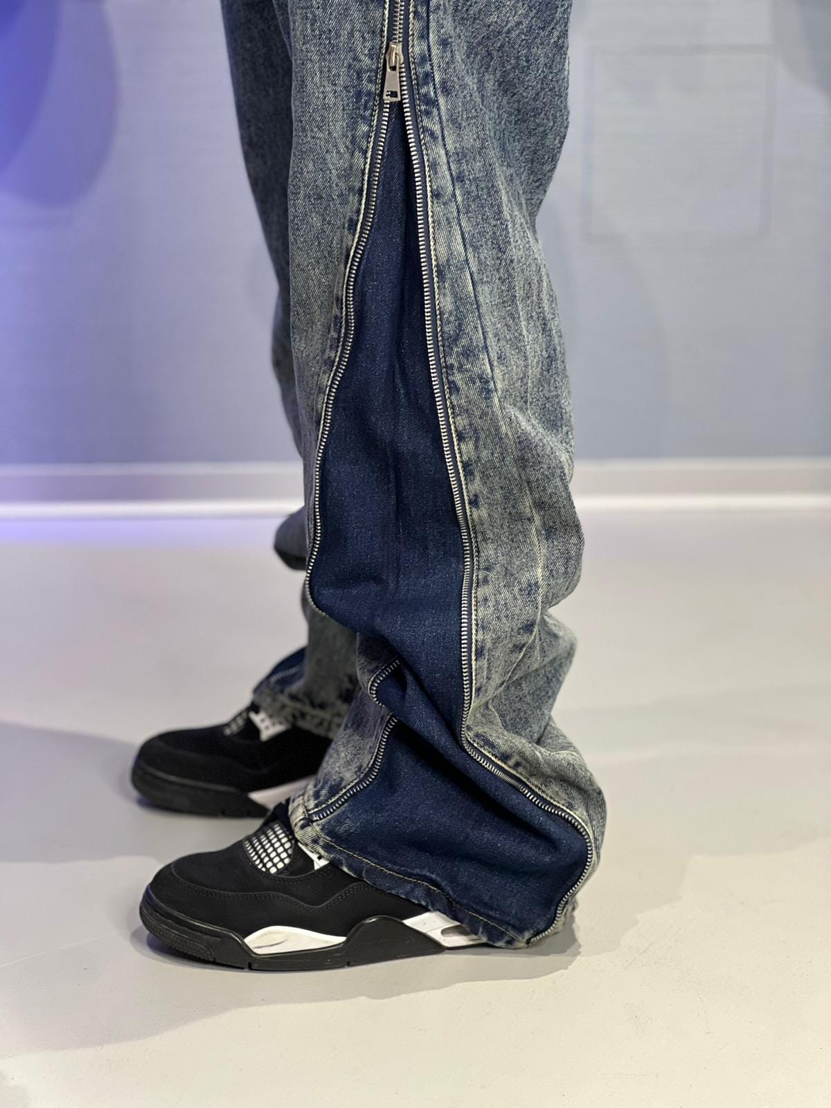 Jeans Flare con zip Denim