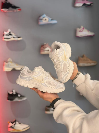 Nike V5 RNR Phantom Sail women's