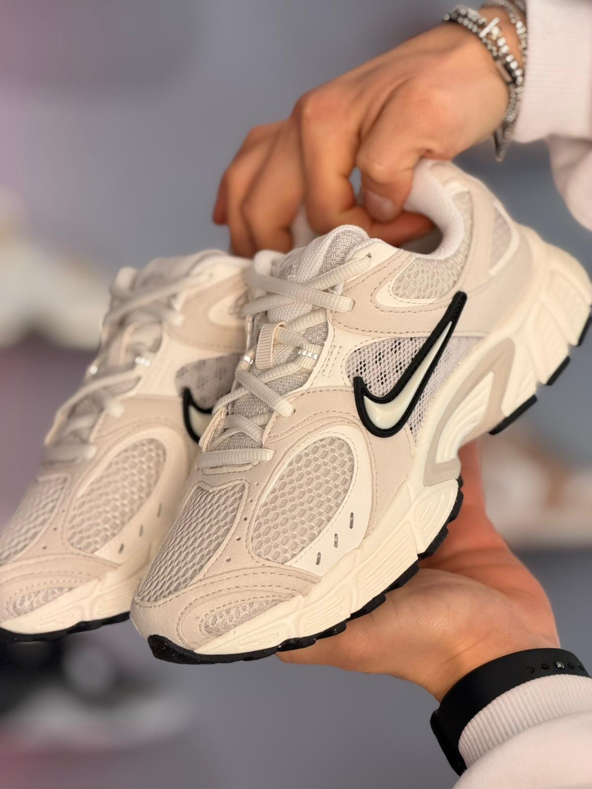 Nike sneakers v5 rnr women's