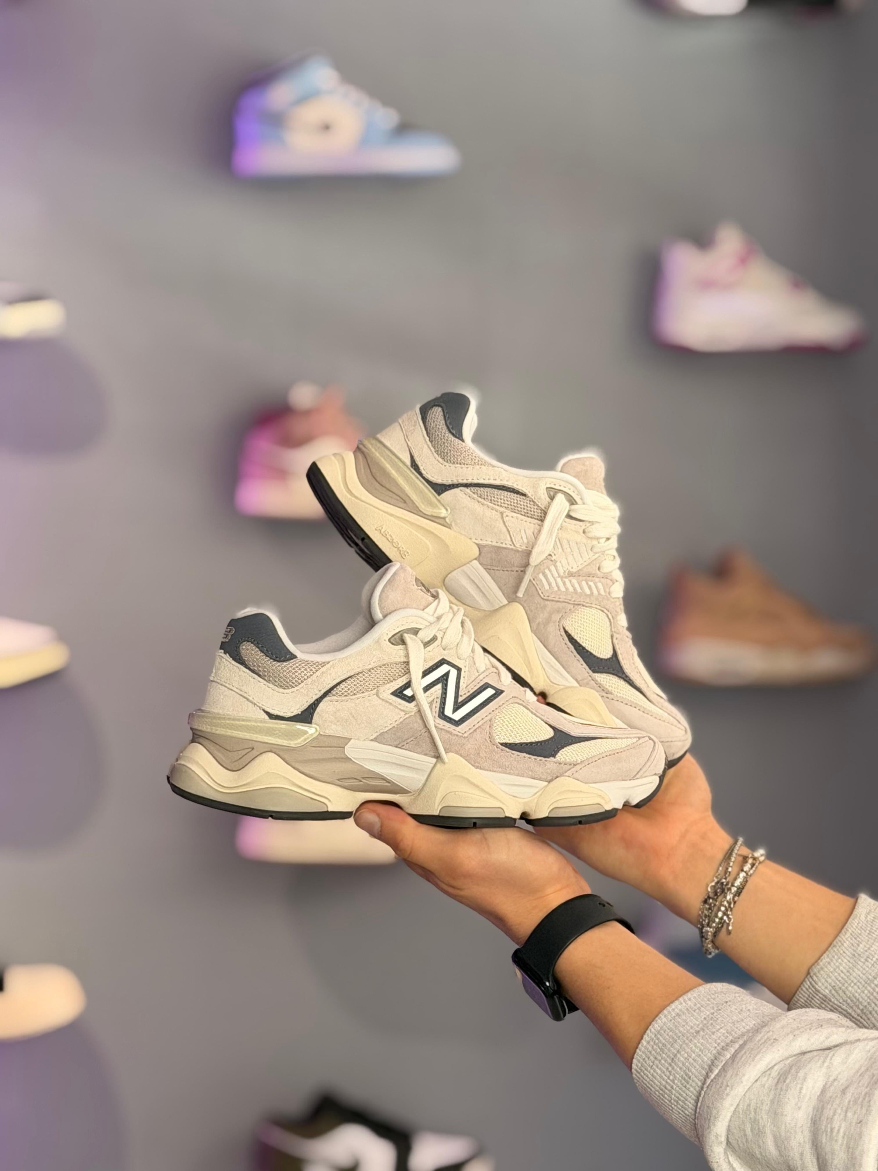 New Balance 9060 Moonrock