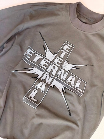 T-Shirt Crop "THE ETERNAL" a Taglio Vivo – Grigio Asfalto