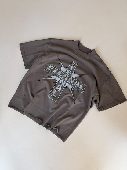 T-Shirt Crop "THE ETERNAL" a Taglio Vivo – Grigio Asfalto
