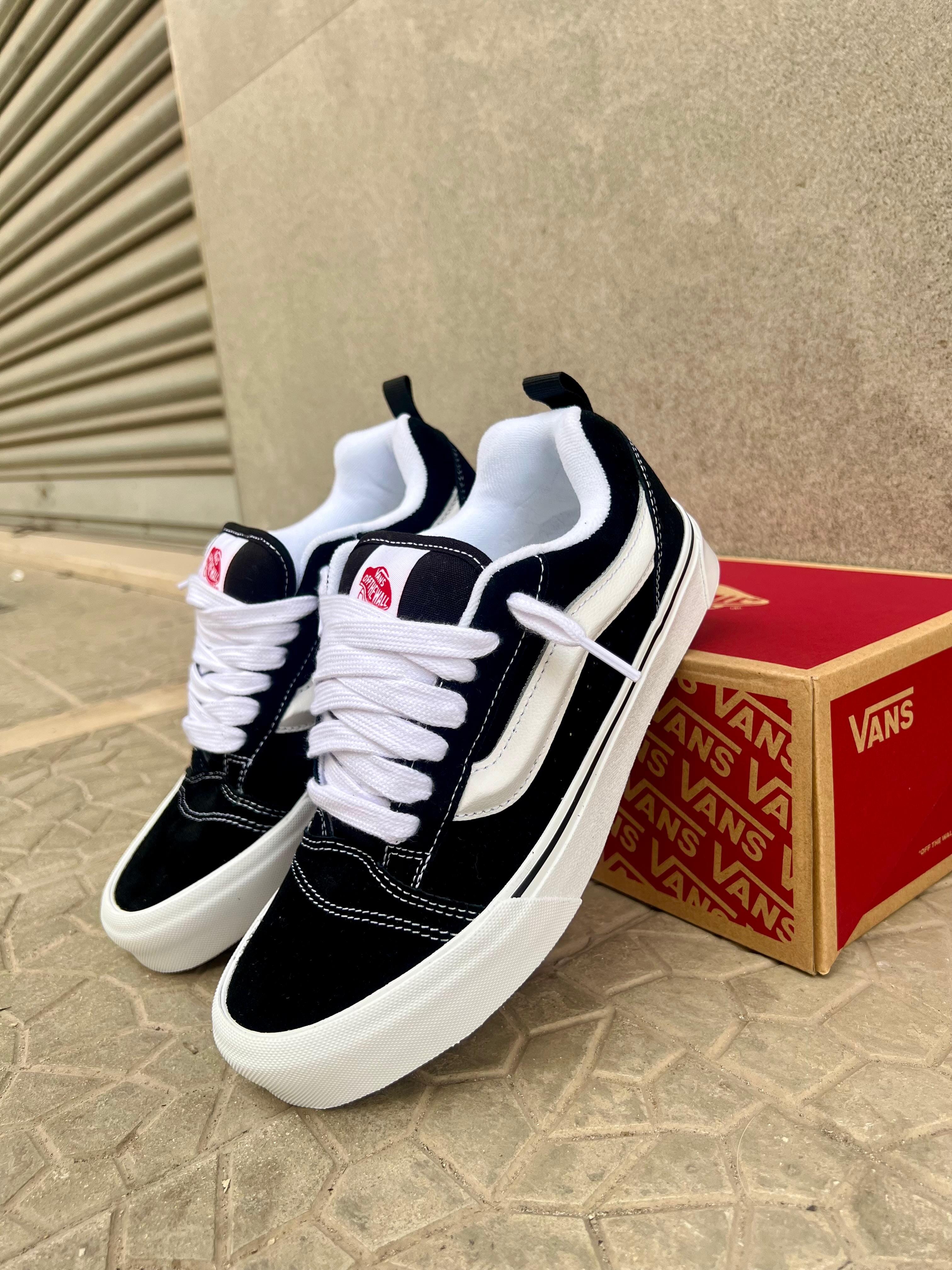 VANS Knu Skool Sneakers 9QC6BT1 Nero Vero Bianco