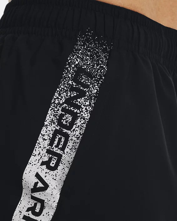 Pantaloncini neri Under Armour UA Woven Graphic da uomo