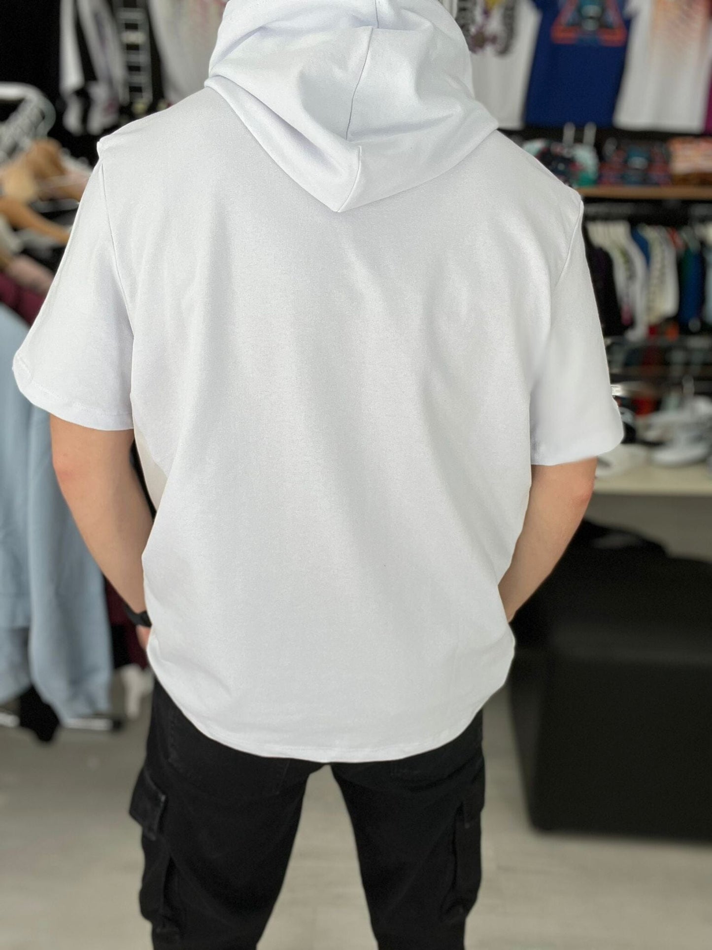 T-shirt hydo bianca con cappuccio