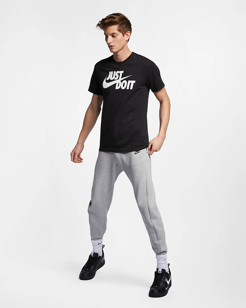 T-shirt Nike Sportwear Nera AR5006-011